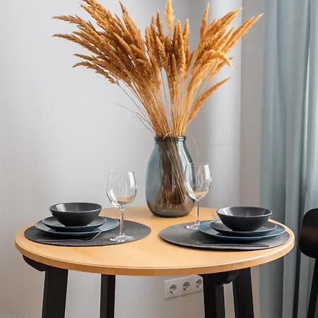 New! Quiet With Elevator, 9 Min Walk To Old Town