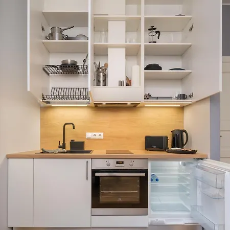 Lägenhet New! Quiet With Elevator, 9 Min Walk To Old Town *