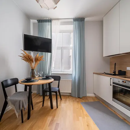 New! Quiet With Elevator, 9 Min Walk To Old Town Διαμέρισμα *