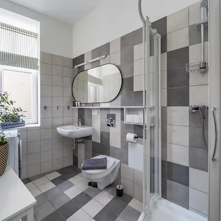 New! Quiet With Elevator, 9 Min Walk To Old Town リガ